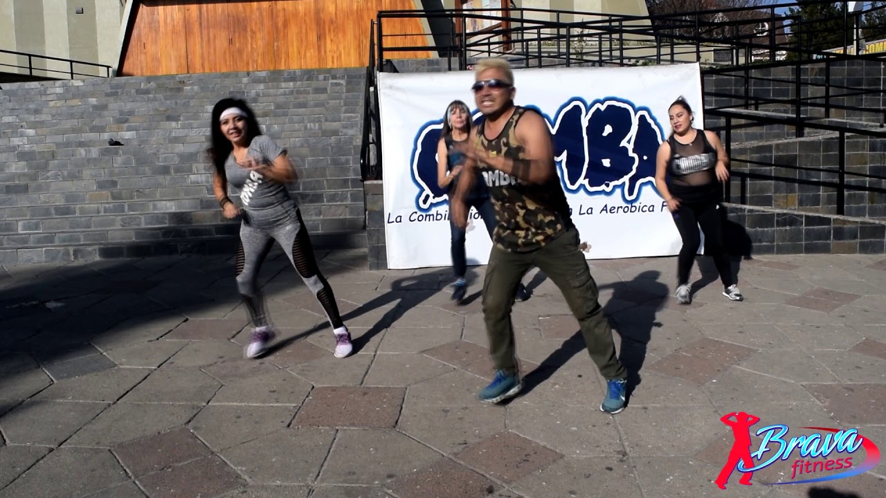 Sacudelo - Proyecto uno (Remix) / COMBA (fitness dance)(coreografia oficial)