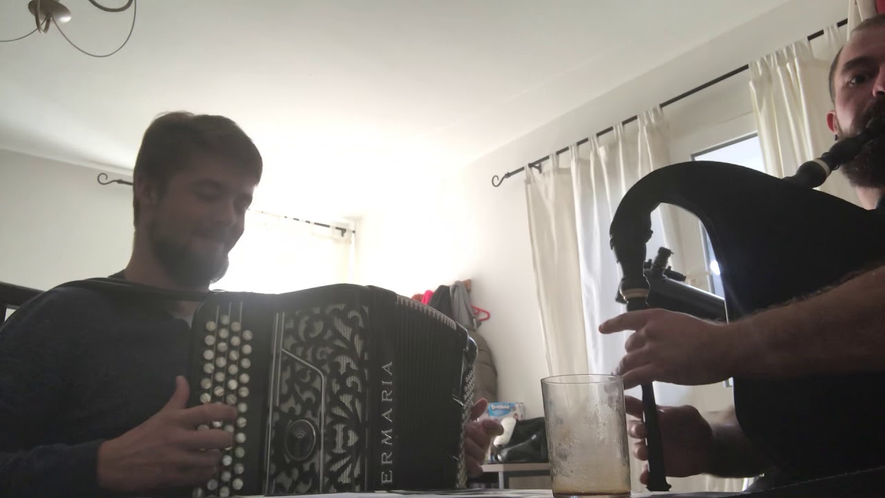 Couvent de moines veuze .accordeon