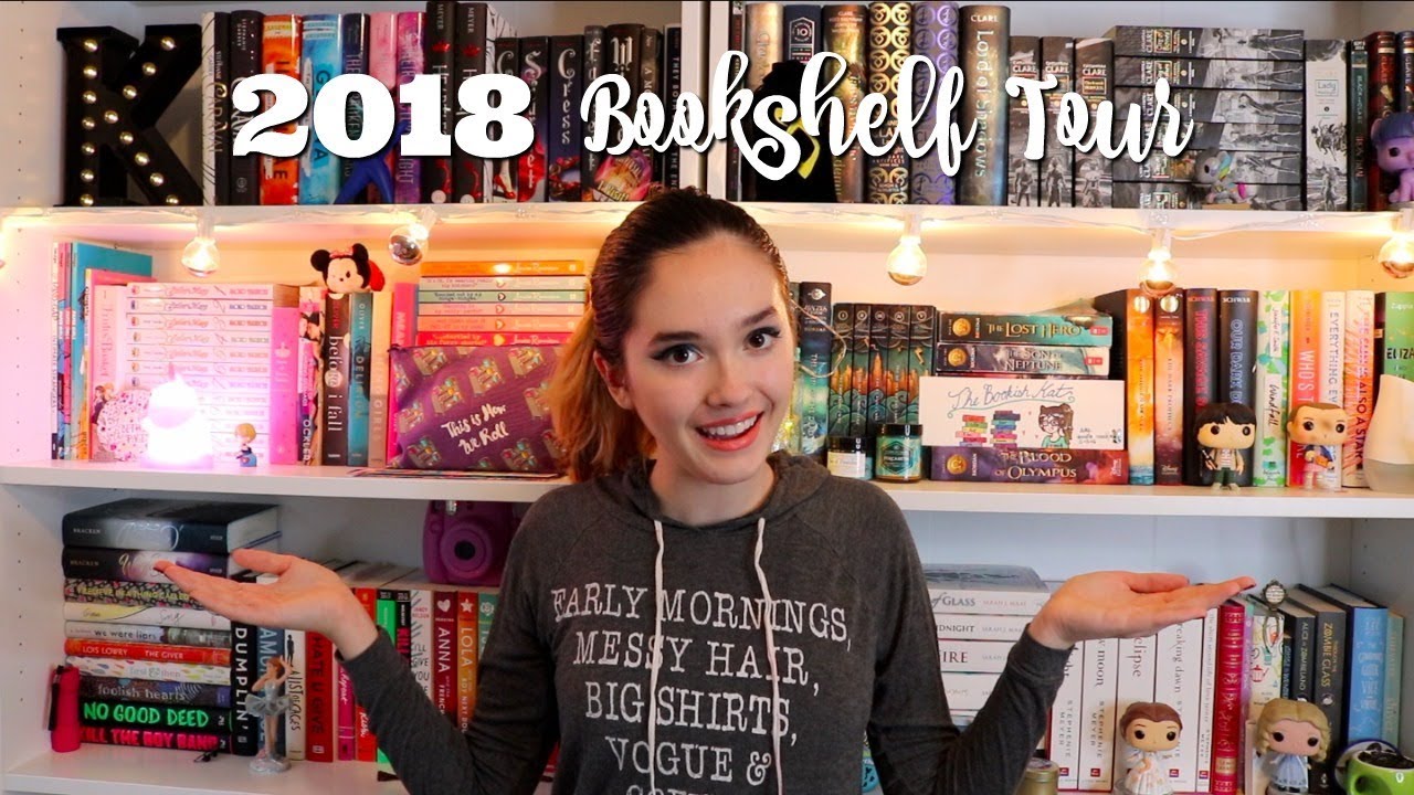 BOOKSHELF TOUR 2018