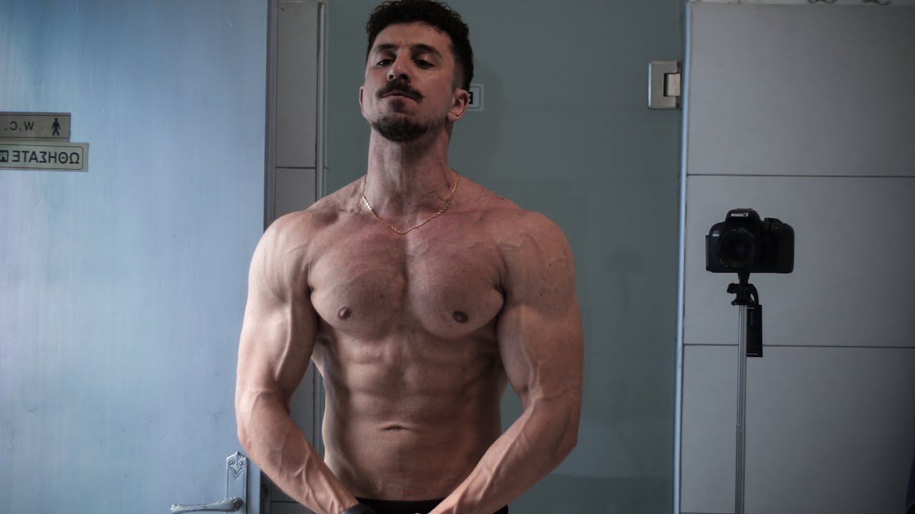 ΠΑΨΕ ΝΑ ΕΙΣΑΙ ΜΕΤΡΙΟΣ