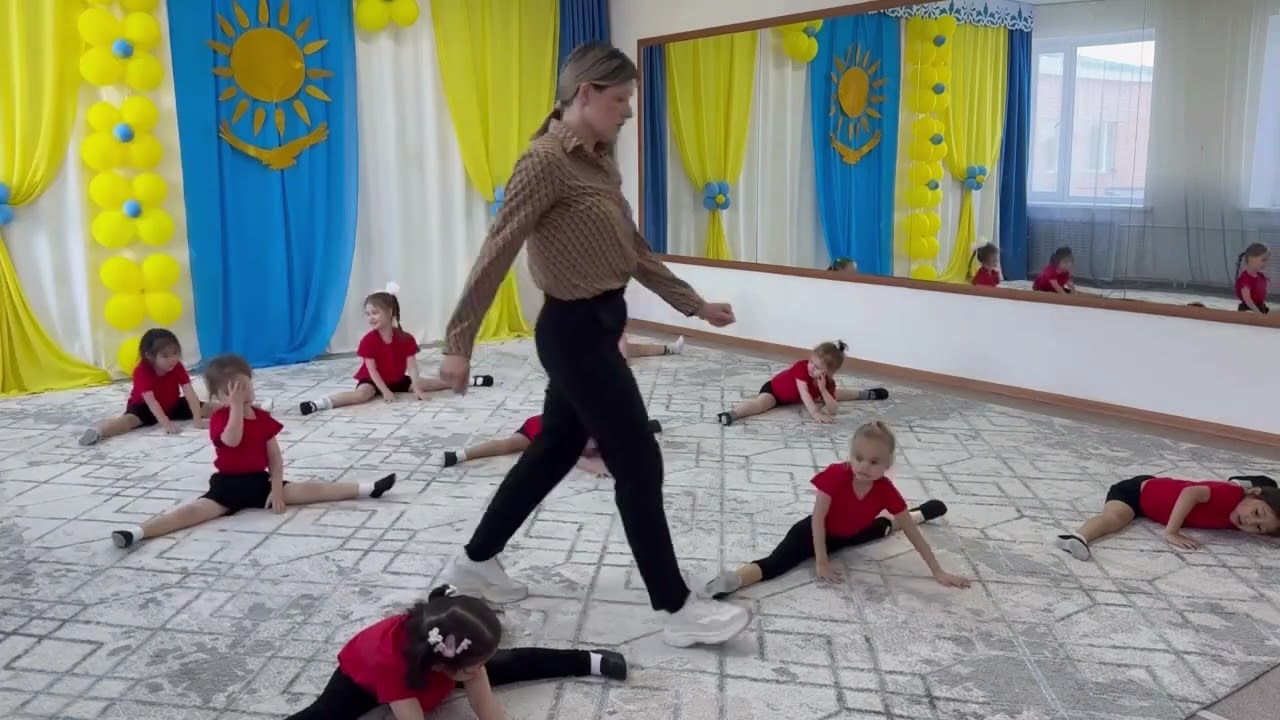 Тема Танец “Гномики”. Хореограф: Егорова Д.Н