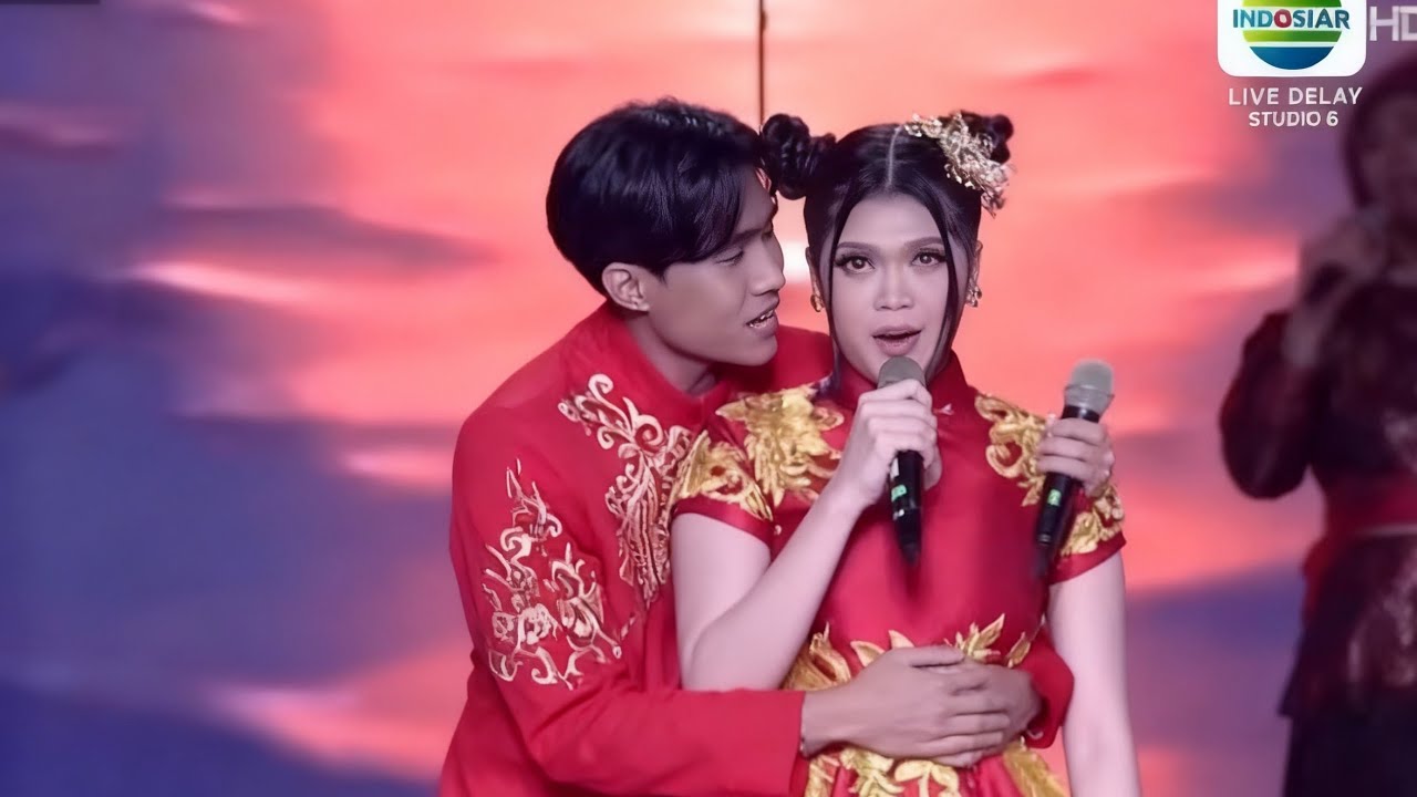 Bikin Baper Studio! Duet Romantis Zara Dan Eby Tadi Malam Bagai Artis China