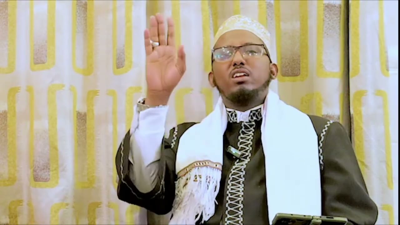 TAARIIKHDA SHEEKH UWEYS QEYBTII 1AAD