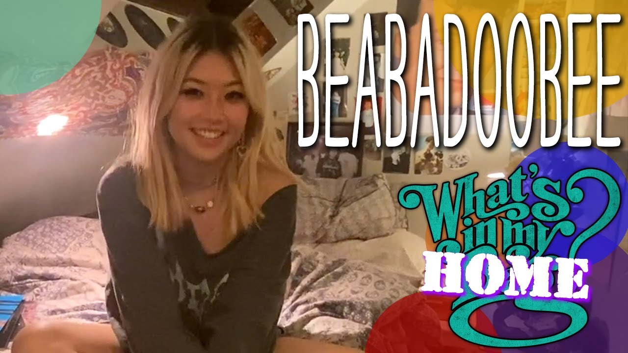 beabadoobee - What's In My Bag? [Home Edition]