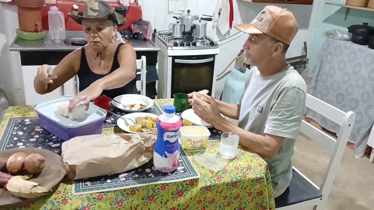 Minha rotina no dia a dia, Domingoooo no rancho,afazeres e muita chuva 