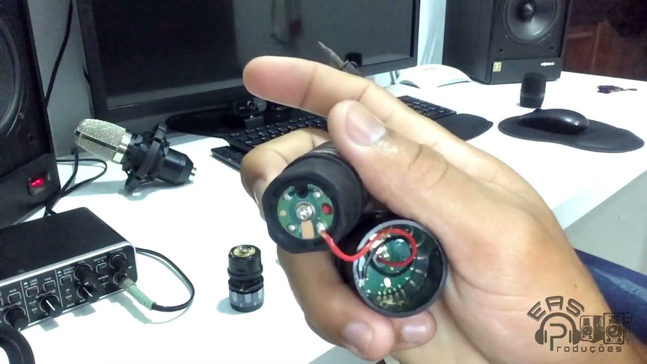 Trocando cápsula de microfone