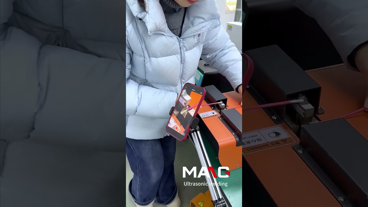 performs one-to-one welding on 1.5 square millimeter copper tinned wiring harnesses