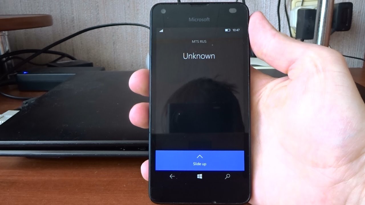 Microsoft Lumia 550 incoming call