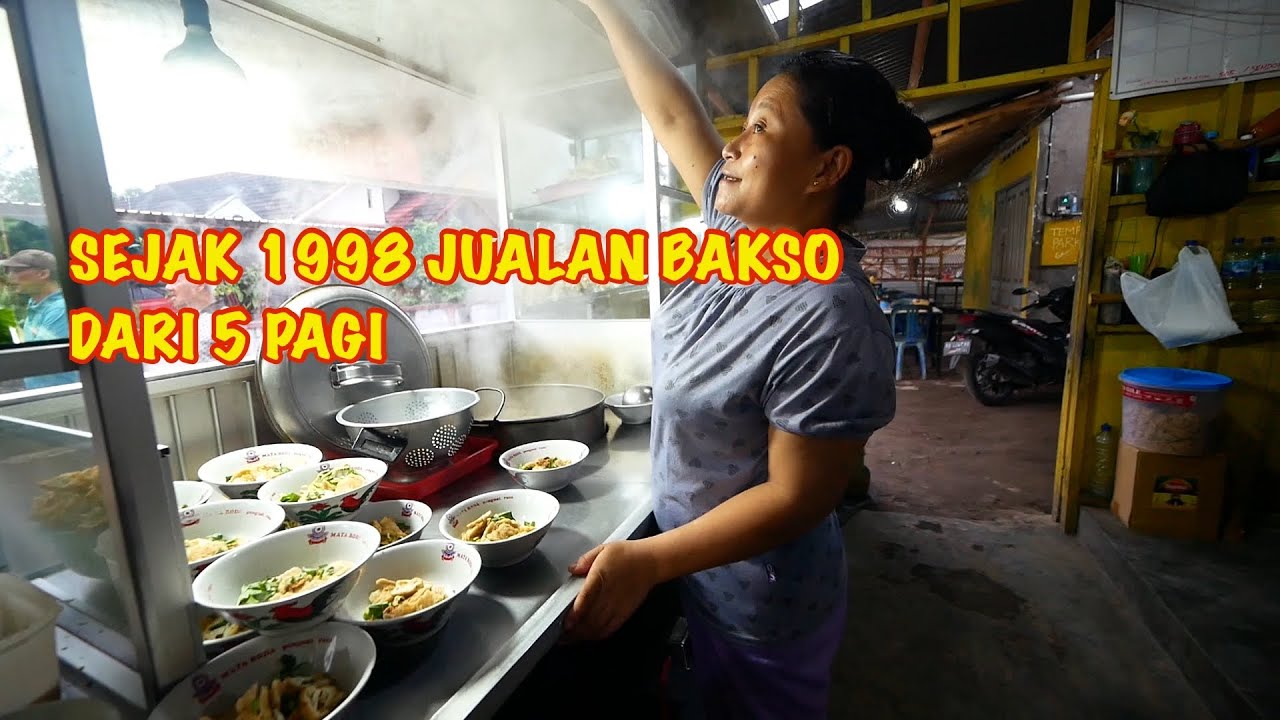 UANEEEHH JUALAN BAKSO KOK BUKA NYA JAM 05:00 // BAKSO PAK SAMIN