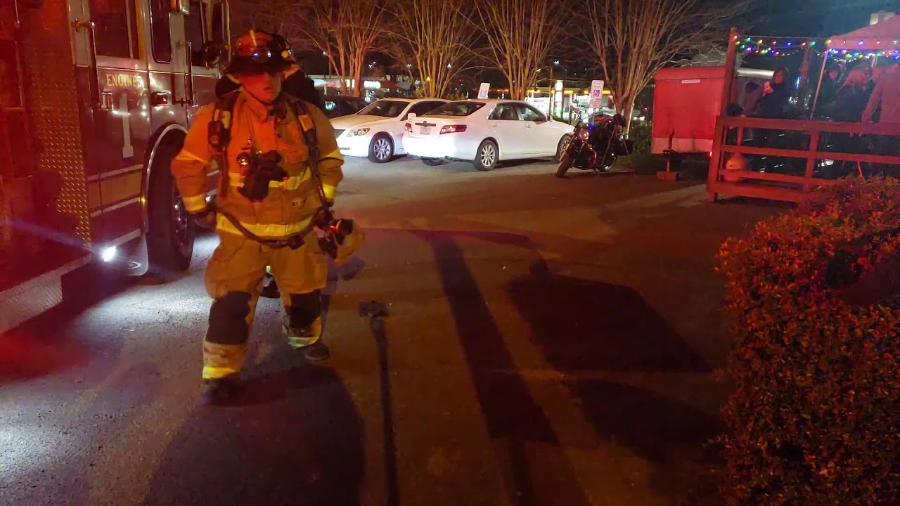 Firefighter proposes to Girlfriend (long version)