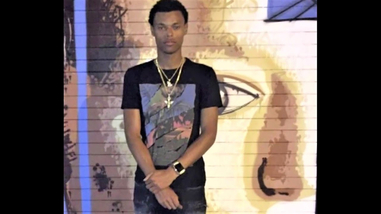 Father of one of the victims at mass shooting scene begs police to see his son