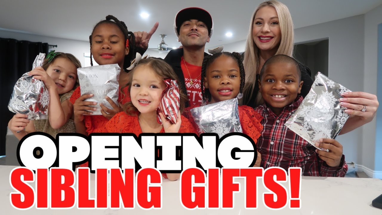 WE SAW SANTA!! + Opening Secret Santa Sibling gift exchange gifts!