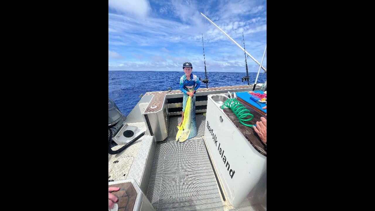 I caught my first Mahi mahi it was big !!!