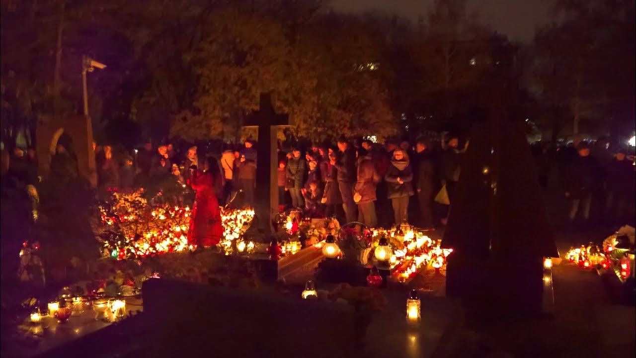 Wszystkich Świętych Cmentarz Rakowicki w Krakowie Zaduszki