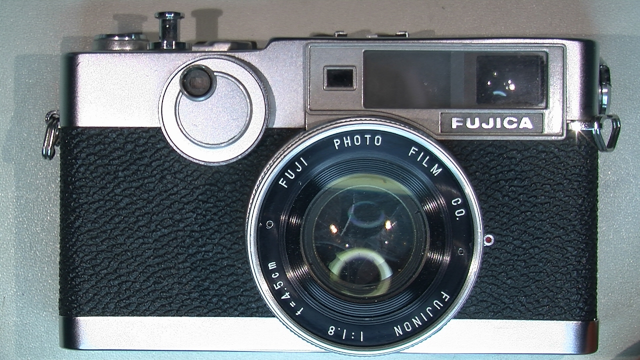 Loose front on FUJICA V2