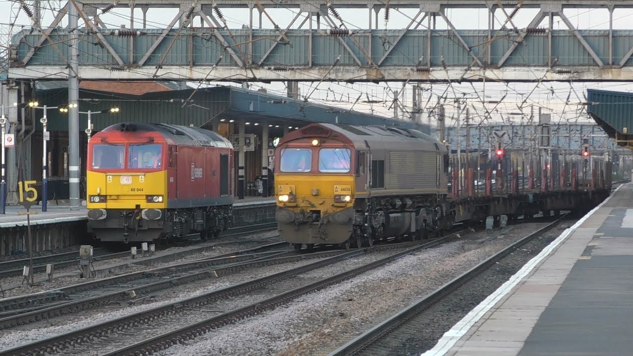 Trains at Doncaster 09/12/17