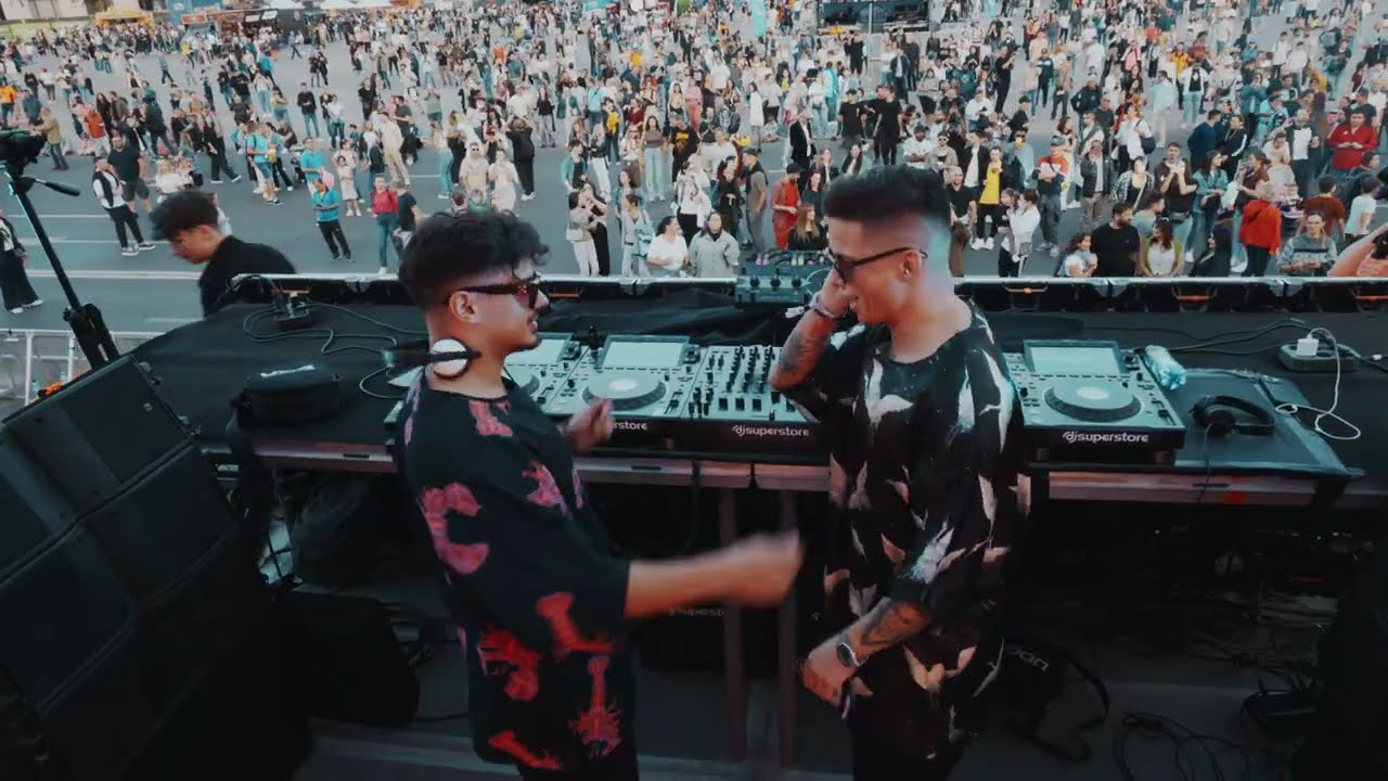 Adrian Saguna x Deny - Imapp24 Constitutiei Square