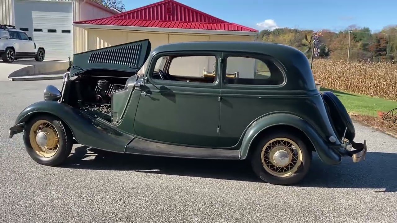 1934 Ford Victoria Deluxe