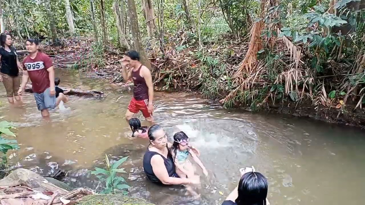 mandi sambil cari udang part2