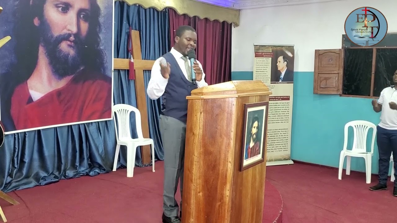 Jésus la lumière du monde chanté par le Pasteur Jean Paul MUADI
