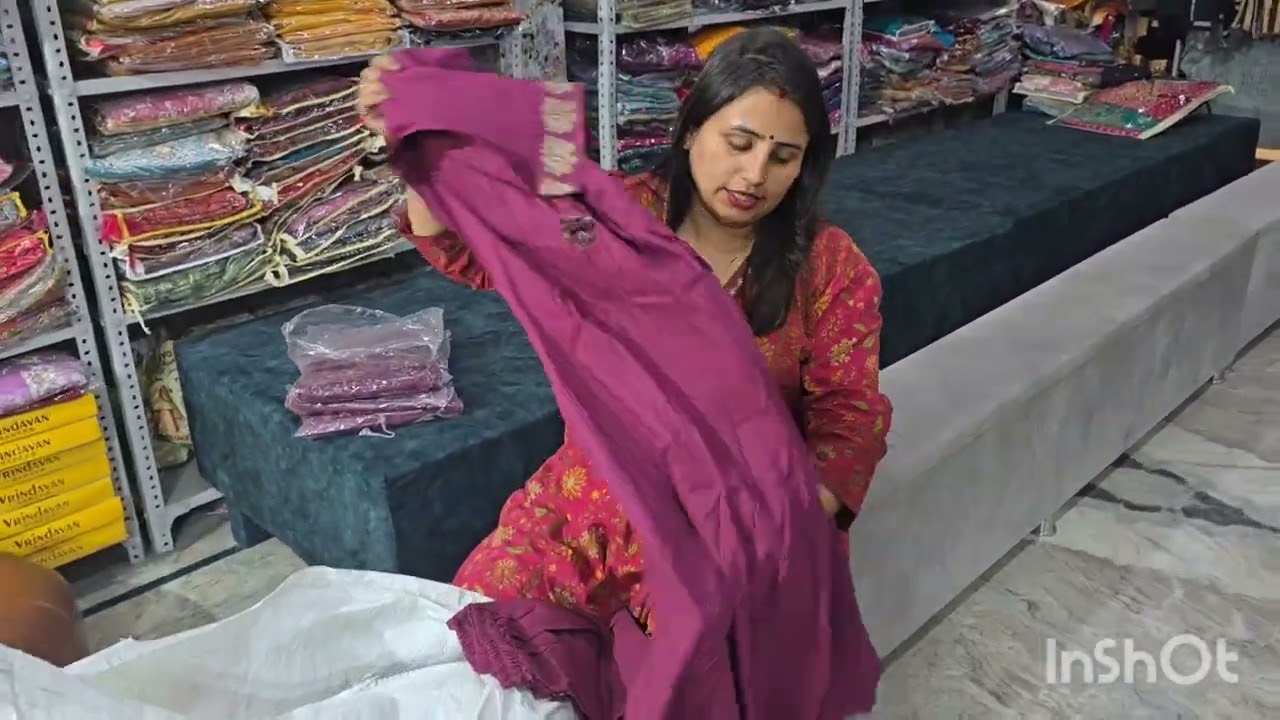  #हल्द्वानी #की इस दूकान मे फिर आया शूट का सुंदर न्यू कलेक्शन 