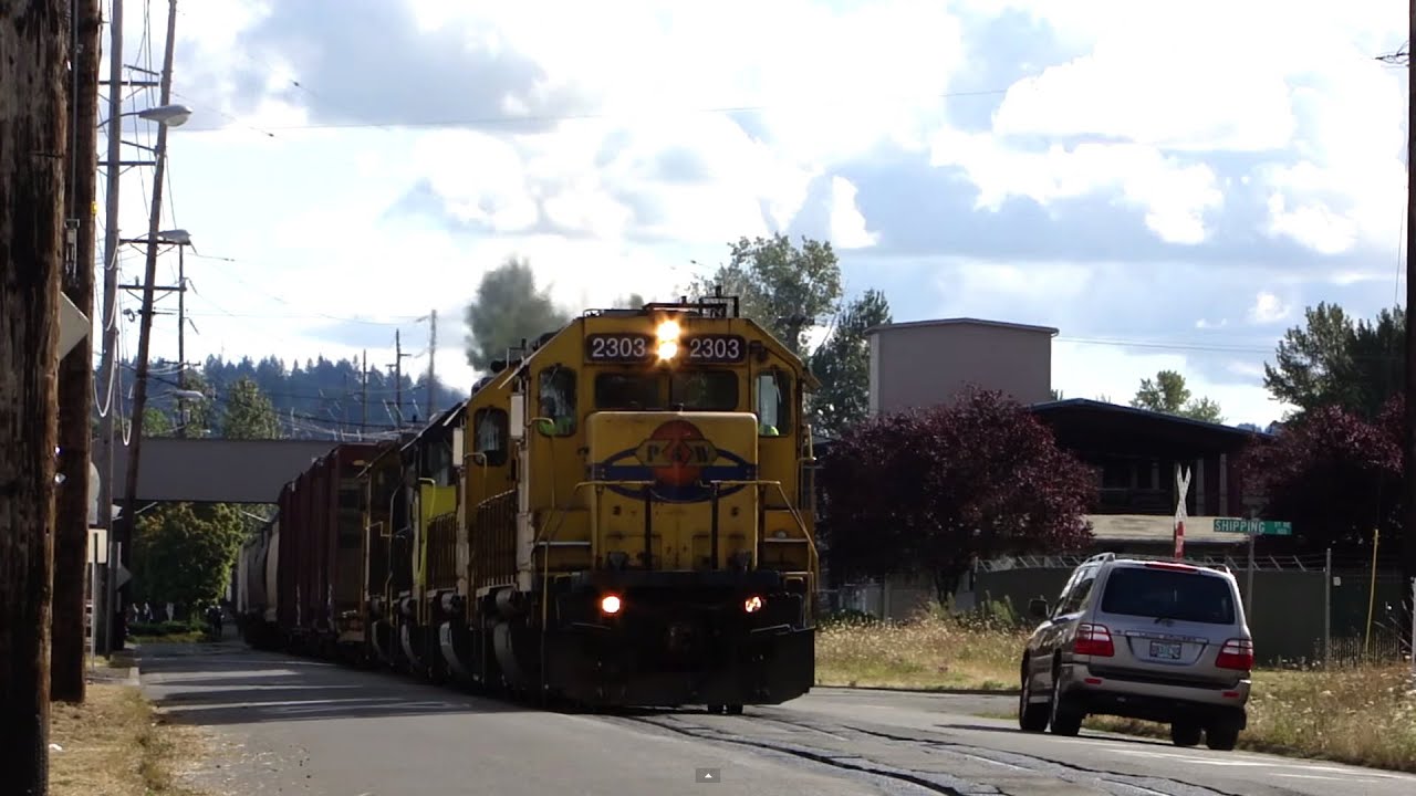 STREET RAILS! PNWR 2303 in Salem, Oregon