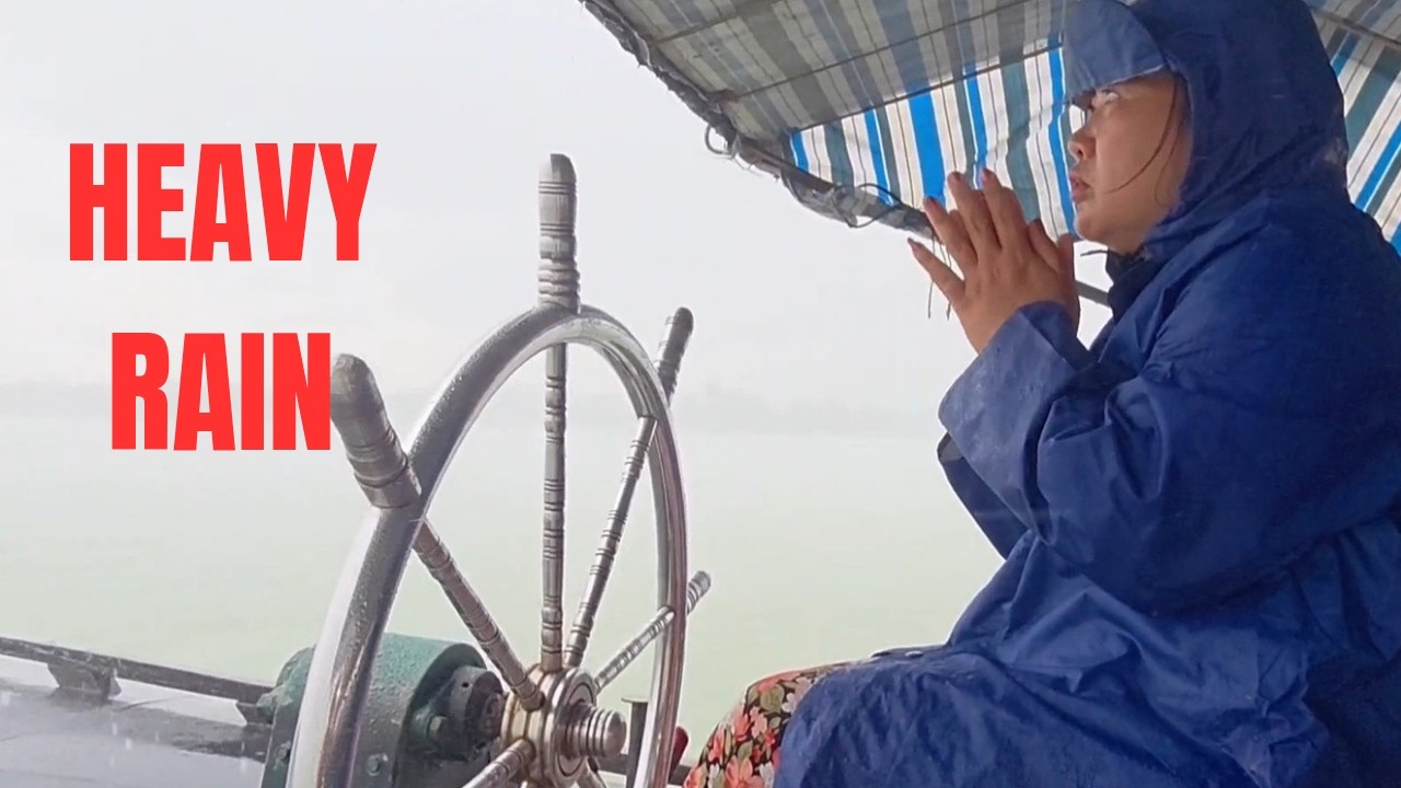 A Female Captain's Journey on the Mekong: From Heavy Rain to Stunning Sunset