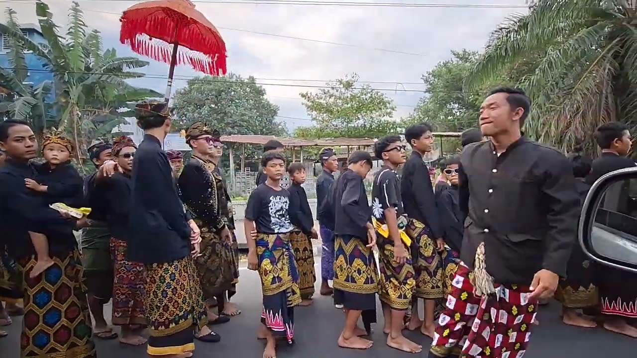 ADAT LOMBOK YANG BUAT MACET TAPI SERUUUU