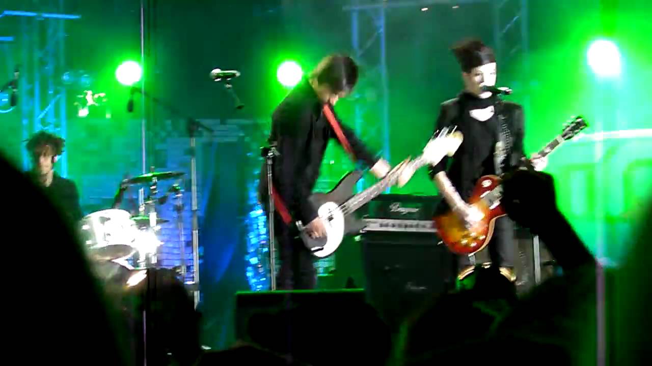 blind fool love - vampiro - trl awards 2010