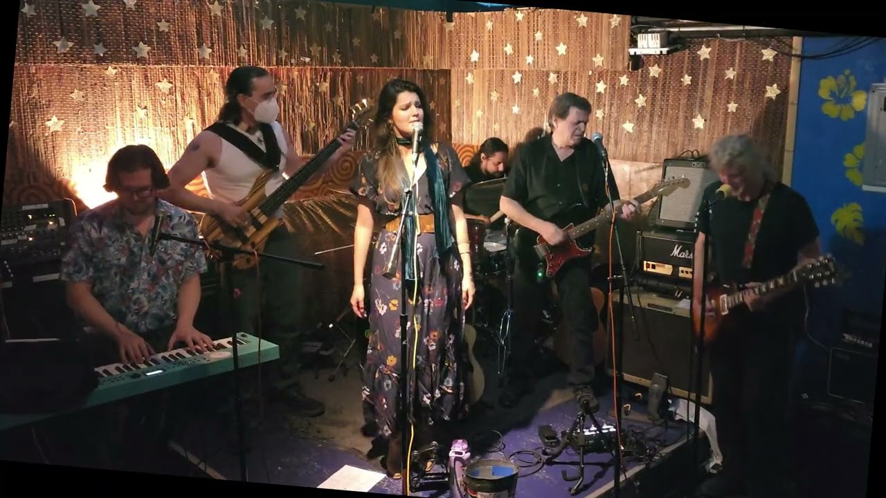 Give Me One Reason (Tracy Chapman cover) NorthEast Band with Star Spann Live at Otto's (08/29/25)