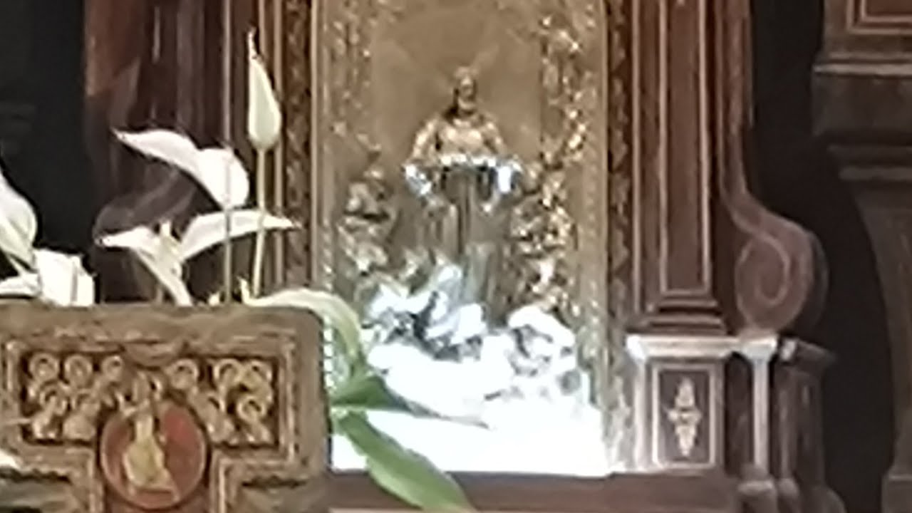 Adorazione Eucaristica dal vivo 