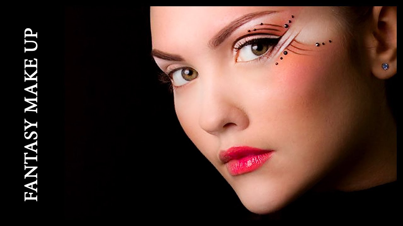 Suited Queen Fantasy Make Up