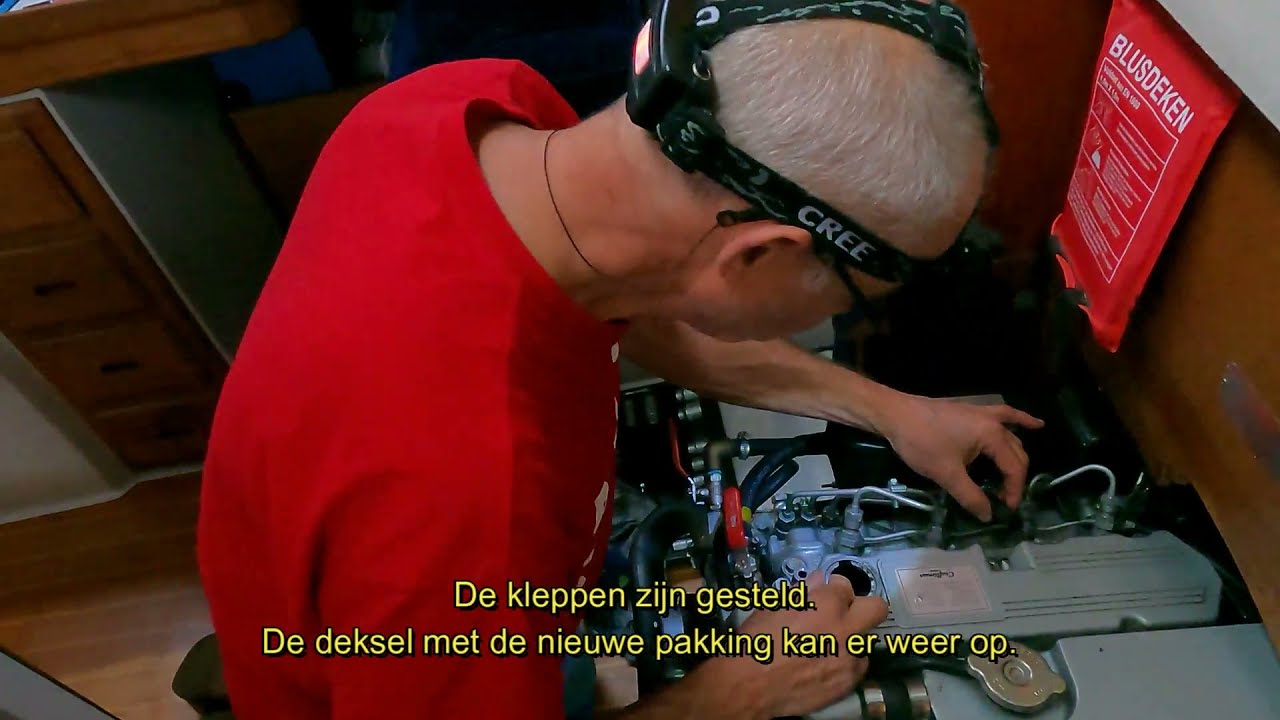 Klussen op de zeilboot en winterklaar maken