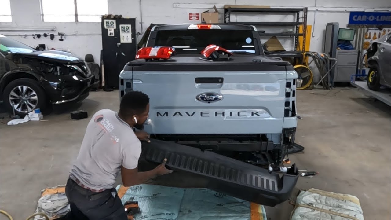 DIY# 2023 ford maverick how to take the back bumper and headlight off,step by instruction