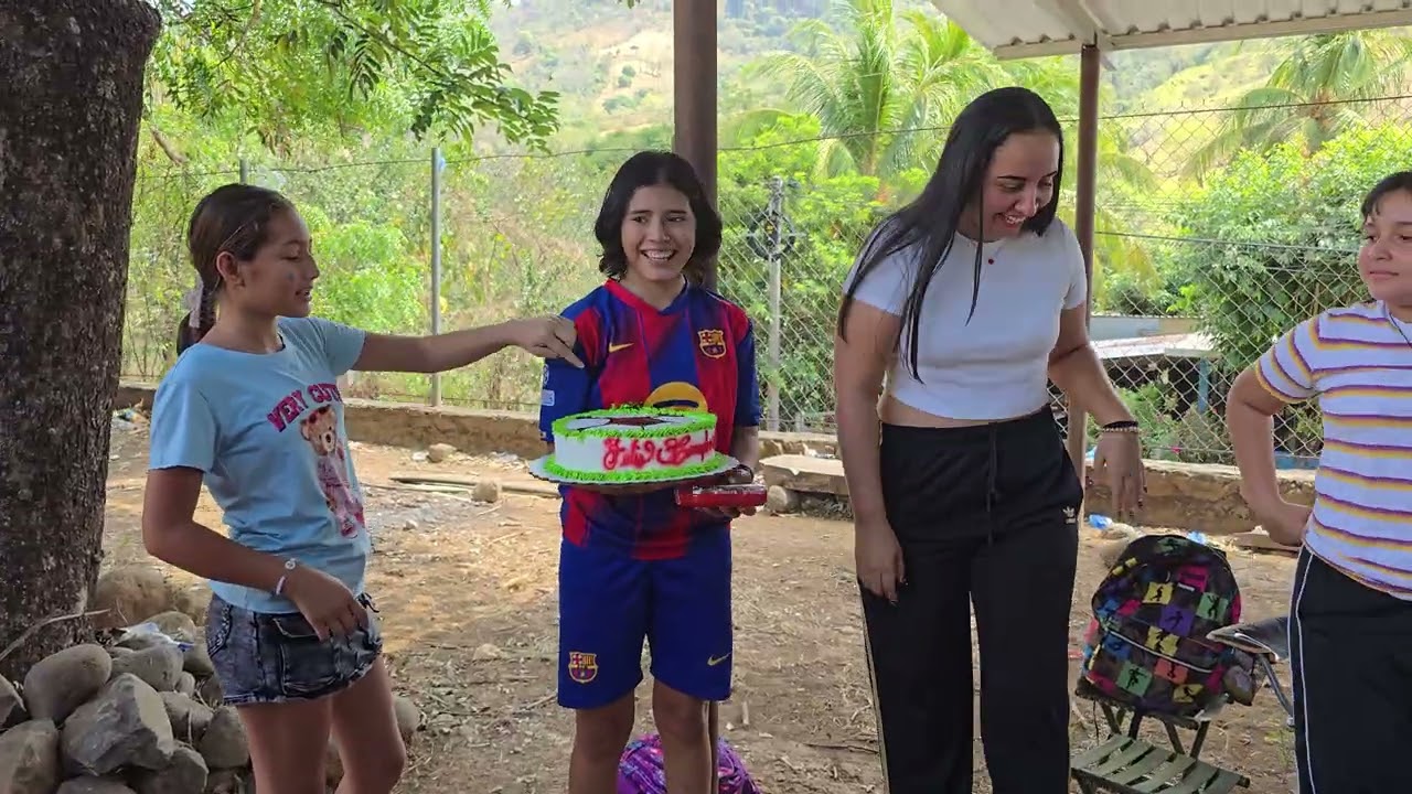 Le dimos una sorpresa a susy de su cumpleaños
