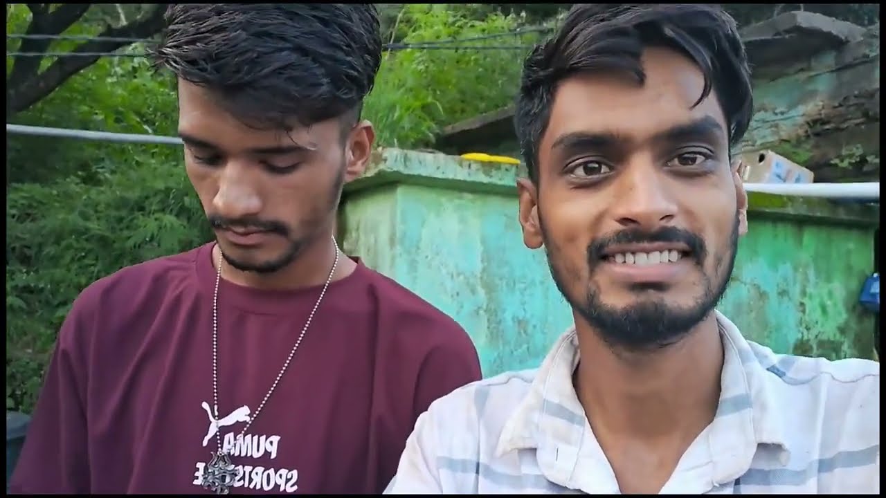 गाँव का सादा जीवन: खेत का काम और शाम को गरम पकोड़े ☕️😋