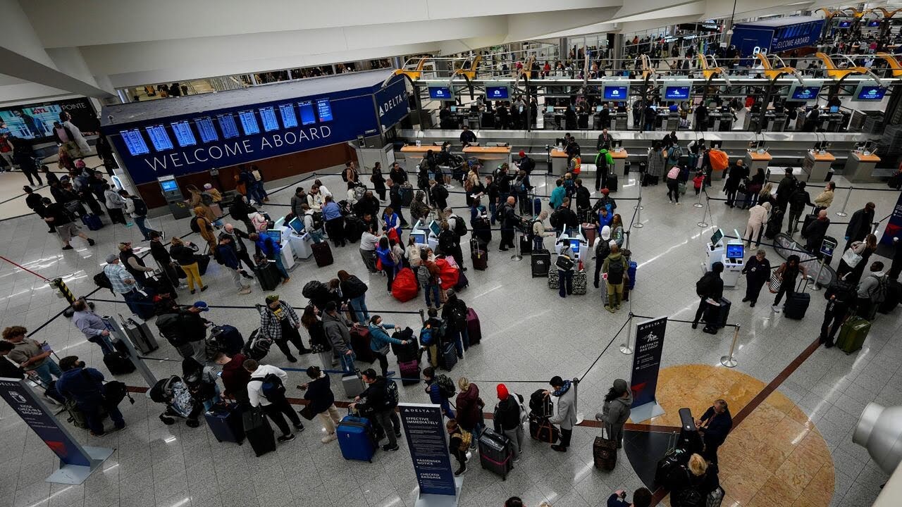 Atlanta&rsquo;s Hartsfield-Jackson among 40 airports where the FAA is reducing flights