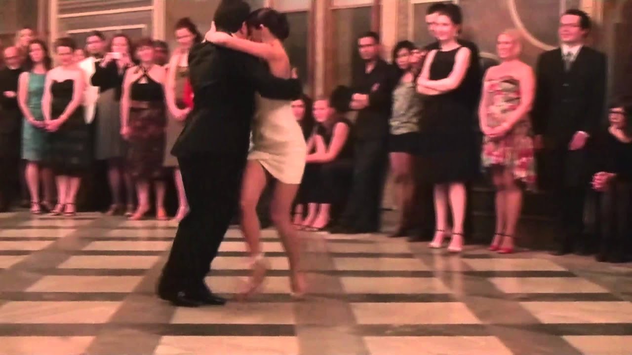 Leonel Mendieta & Natalia Hassan *Dichas que Vivi* Sexteto Milonguero.