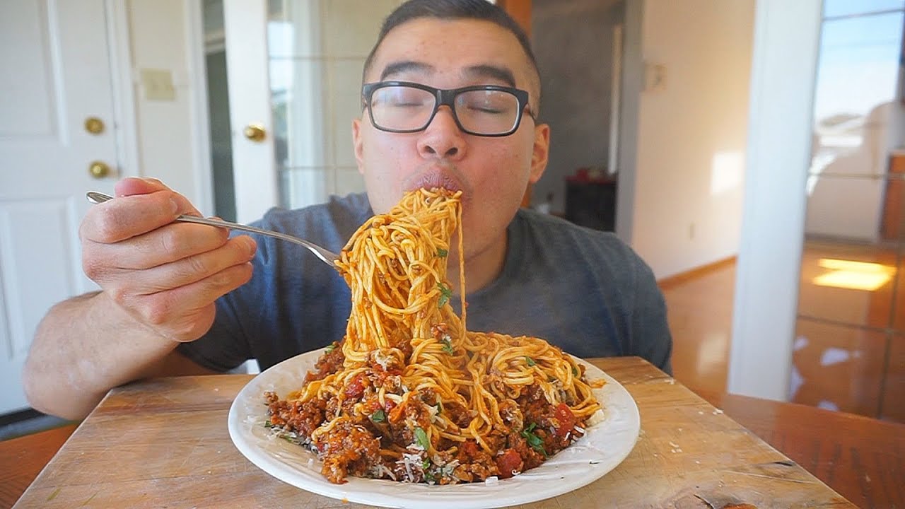 BOLOGNESE/RAGU  PASTA | Recipe | MUKBANG