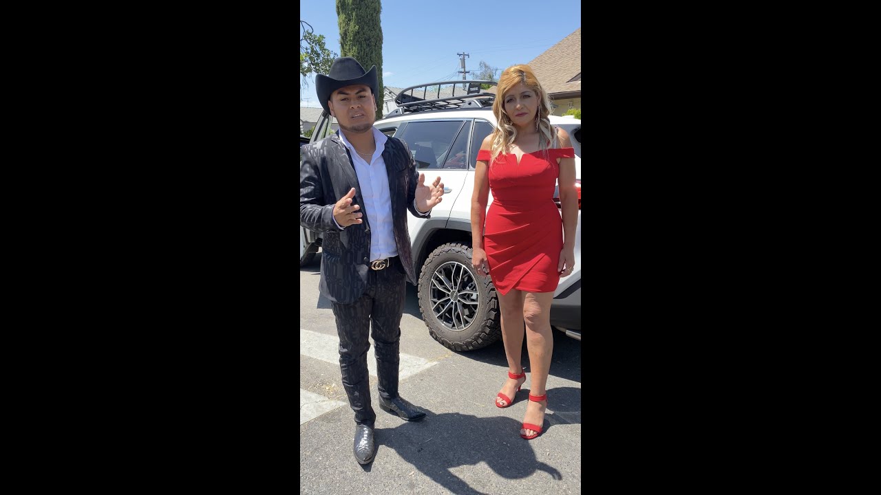 Wow me dejo inpresionado, asi quedo de hermosa esta senora que recojimos de la calle - Jose Torres
