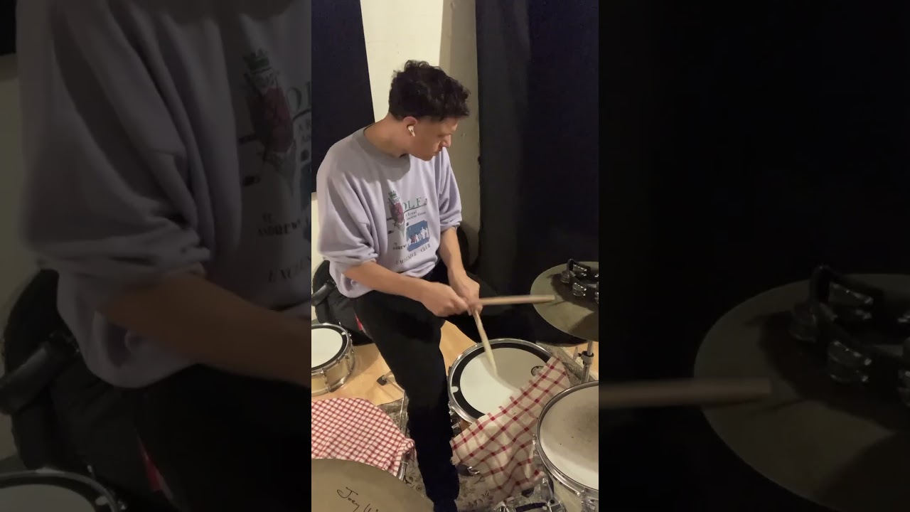 The acoustic drums did not make it to our «Stranger» Rework. But it’s so fun to play along!