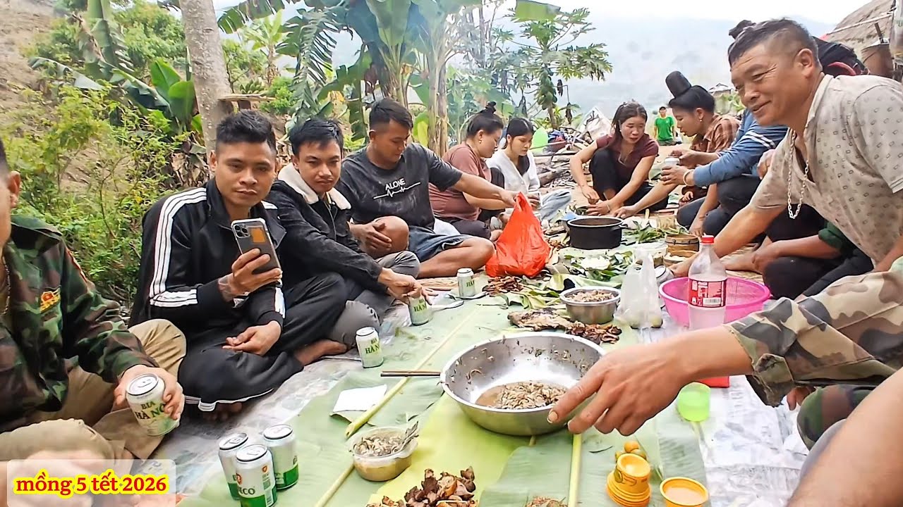 Du xuân mồng 5 tết 