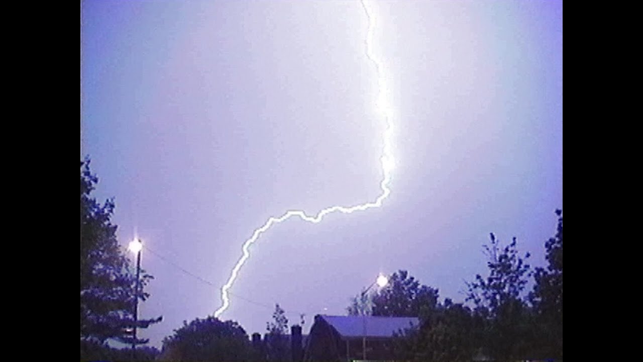 Severe Thunderstorm NYC with Cloud To Ground Lightning- May 10th, 2000