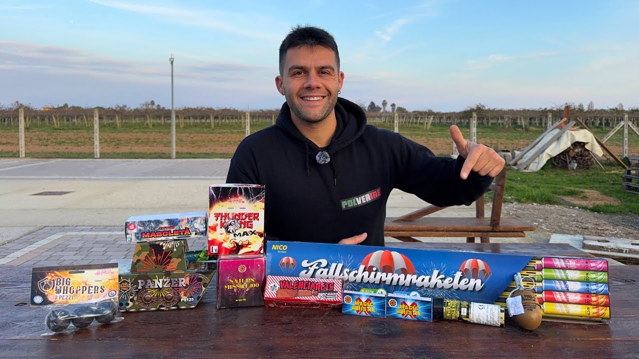 RAZZI A PARACADUTE e FONTANE DI CARRIARMATI ottimi per il cazzeggio da BREENA FIREWORKS ANCONA