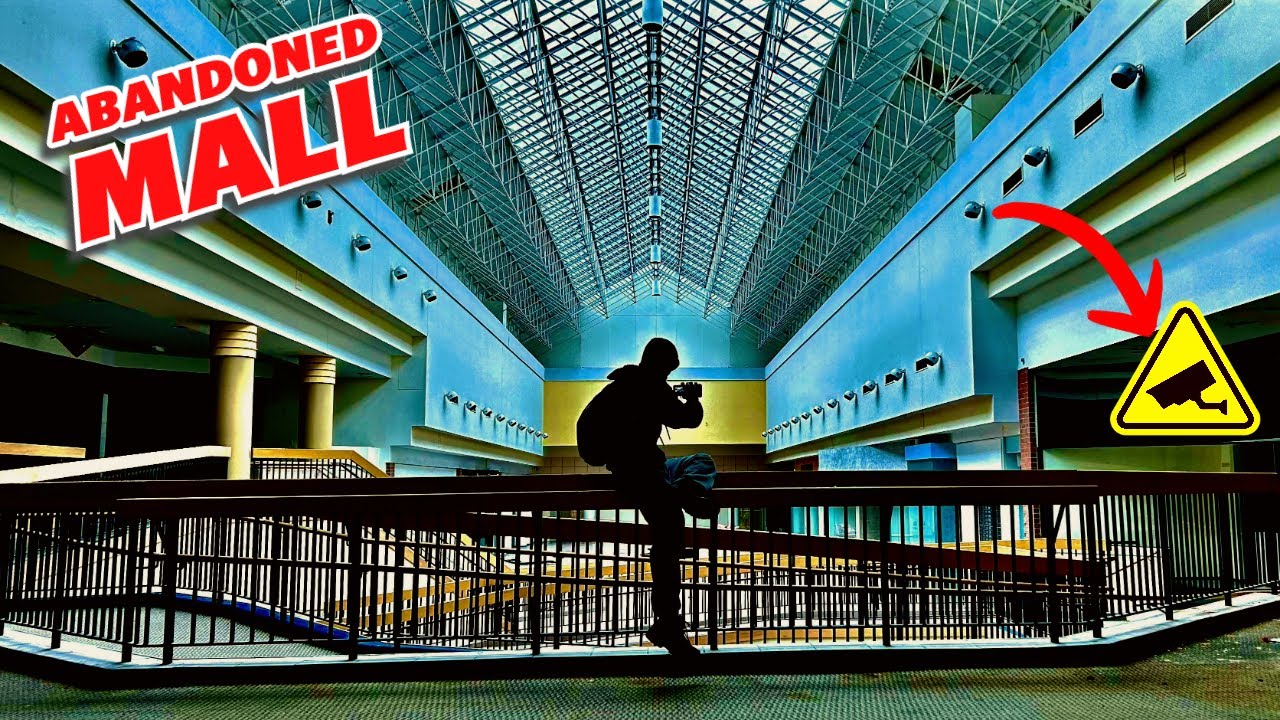 Exploring ShoppingTown Mall: Abandoned & Left to Decay