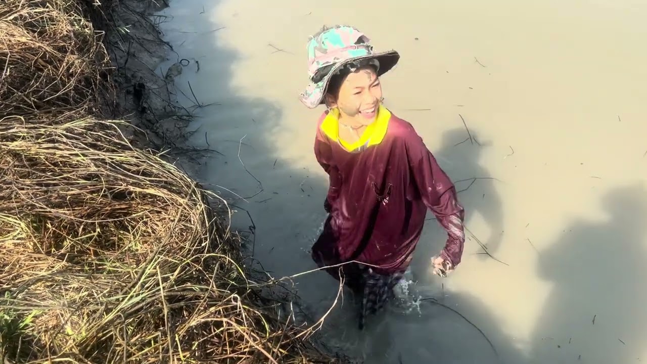 มักคักคันได้ลงตม อ้ายมังกรธิดาลาว ￼