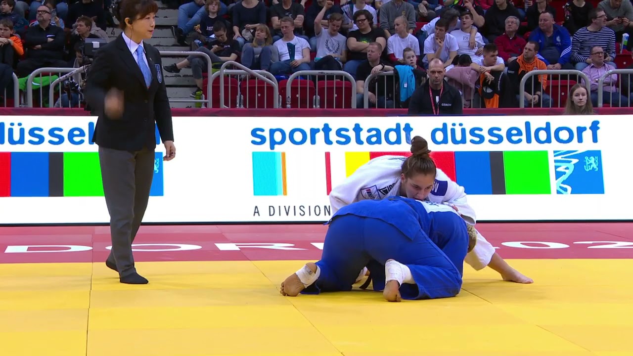 Vanessa Mballa vs Ivana MARANIC