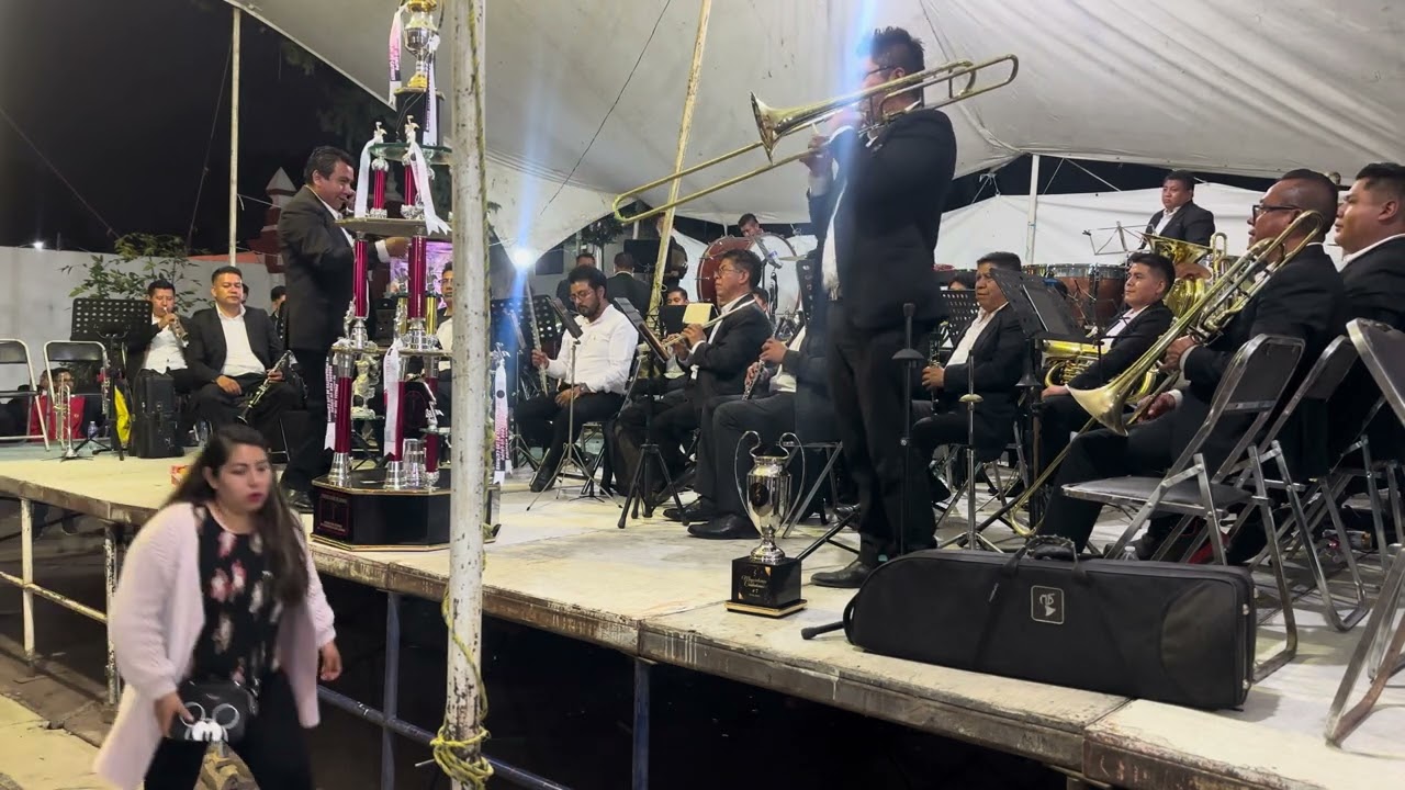 Polka la panzona Banda sinfónica Hnos Miranda director Catalino Miranda Rocha