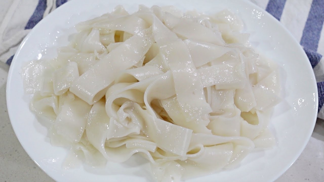 Making The Fresh Hor Fun Flat Rice Noodles From Scratch | Super Simple & Easy | How To Make Hor Fun