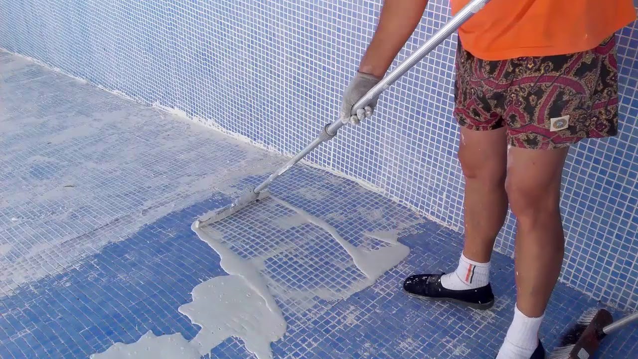 #15 Piscina: de pintada a gresite - Lechada y limpieza
